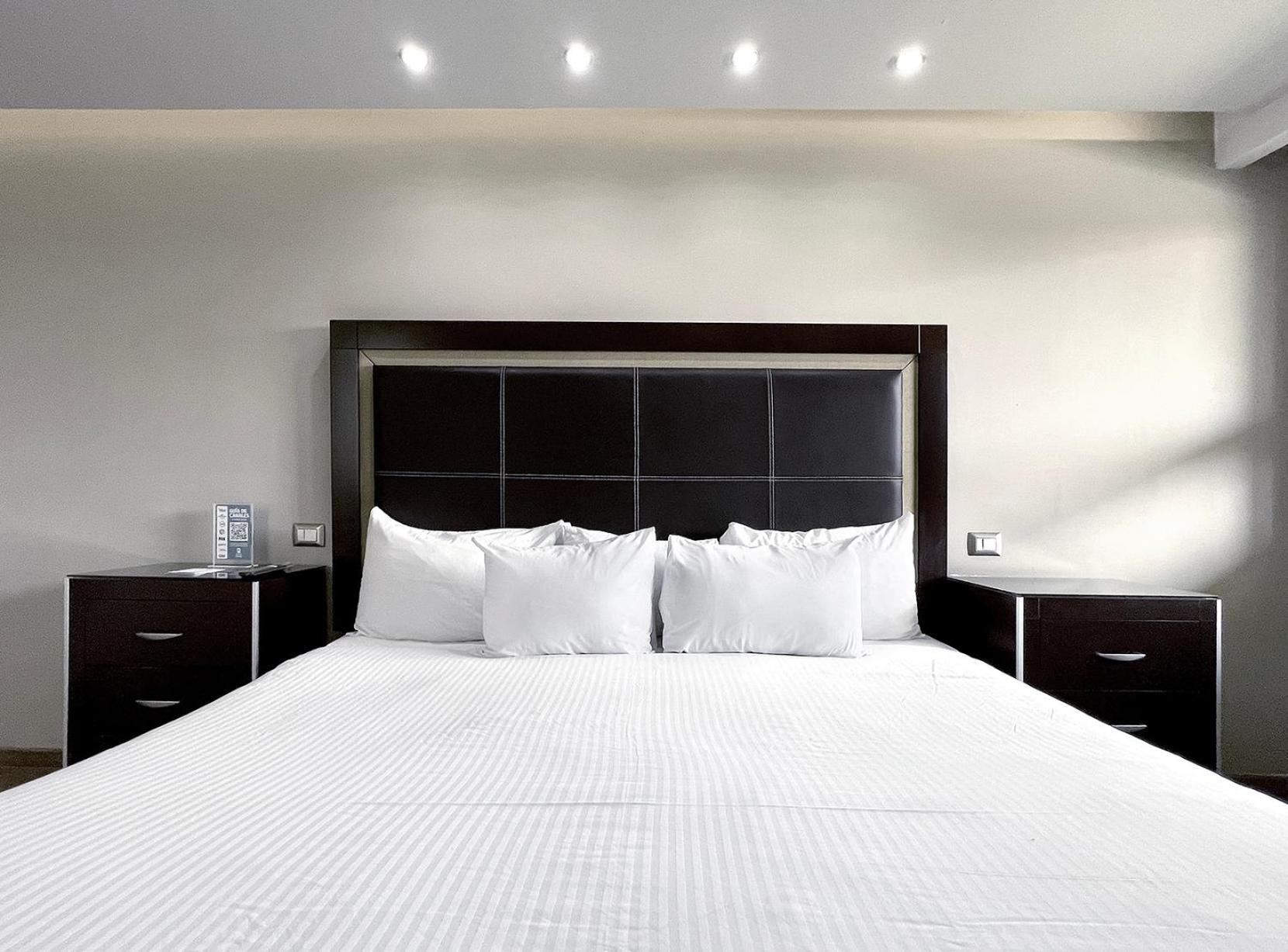 Quinta Dorada Hotel & Suites Сальтильо Экстерьер фото